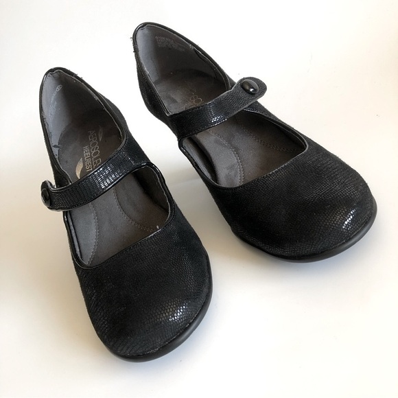 Aerosoles Role Through Black Lizard Mary Jane Pumps - Picture 4 of 15